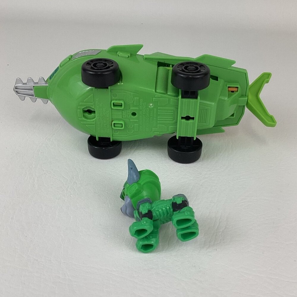 Paw Patrol Rescue Aqua Pups Rocky with Figure Transforming Sawfish Vehicle Toy - Picture 7 of 8